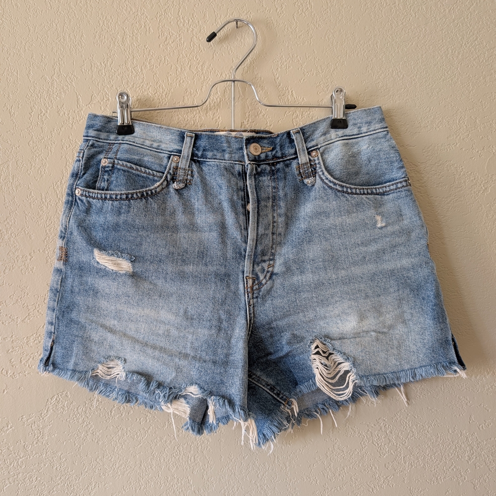 WE The FREE PEOPLE Makai Jean Shorts Womens 29 Cut Off Distressed Button Fly